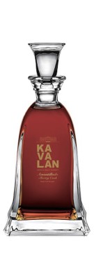 KAVALAN - Single Malt Whisky - Coffret bois carafe crystal + verre - Amontillado Cask - Sherry Cask Of - 57,8 %  ACHAT PAS CHER PROMOTION MEILLEUR PRIX AVIS BON