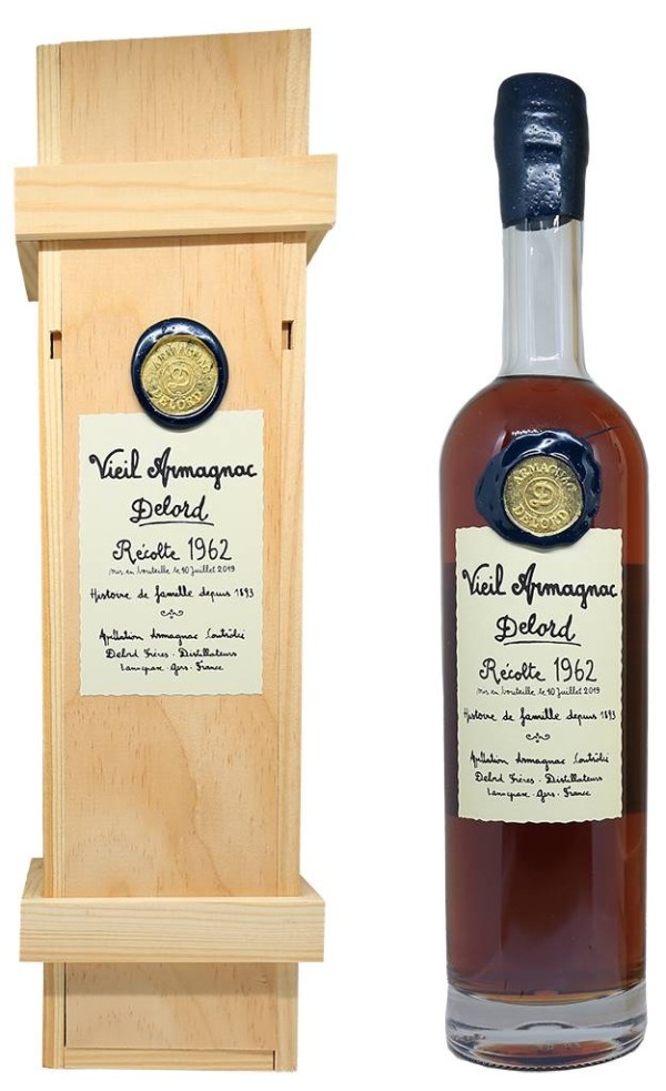 Bas armagnac delord 0.7 цена. Арманьяк Делор (Delord). Арманьяк Делор Хо в деревянной коробке. Арманьяк Делор Фрер. Коньяк Делор.