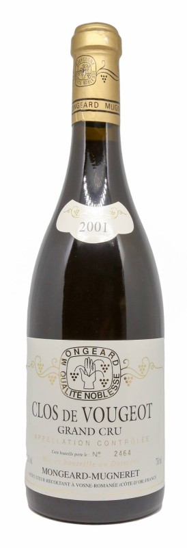 CLOS DE VOUGEOT GC - MONGEARD MUGNERET  2001
Le Clos de Vougeot est un vin harmonieux, rond, ample, charnu, étoffé, racé et élégant, d'une couleur rouge profond, rubis foncé. Il a un bouquet d'une intensité aromatique exceptionnelle où se mêlent des parfums concentrés de fruits riches rouges et noirs (cerises, mûres, cassis), de vanille et d'épices, de sous-bois, de violette et, avec l'âge, de fourrure. En bouche, ce vin ample, charnu présente un bon équilibre entre les tanins fins, le moelleux et l'acidité discrète; sa persistance aromatique est très longue.